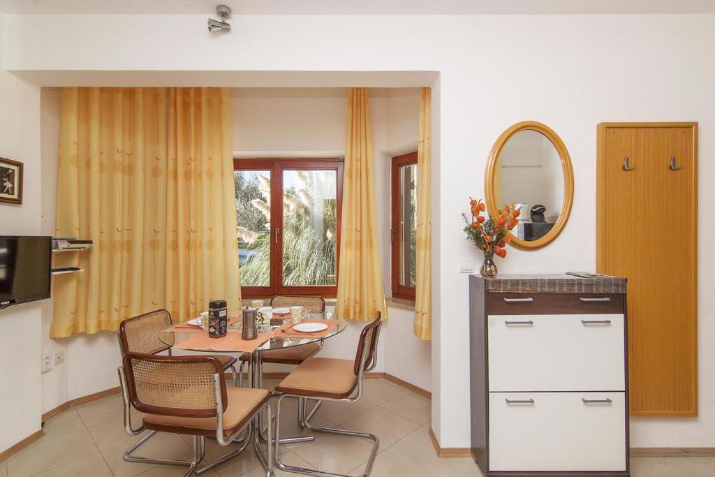 Apartments Caterina Pula Extérieur photo